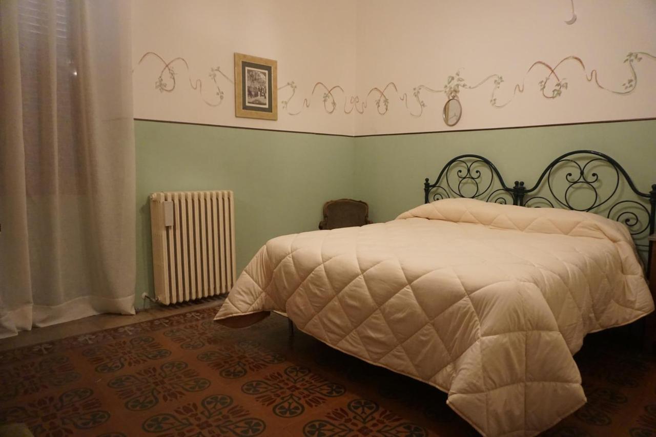 Palazzo De Fabritiis Bed & Breakfast Rosciano  ภายนอก รูปภาพ