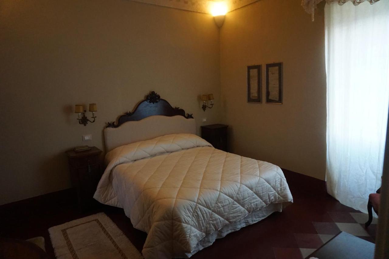 Palazzo De Fabritiis Bed & Breakfast Rosciano  ภายนอก รูปภาพ