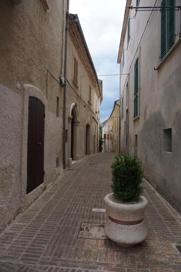 Palazzo De Fabritiis Bed & Breakfast Rosciano  ภายนอก รูปภาพ