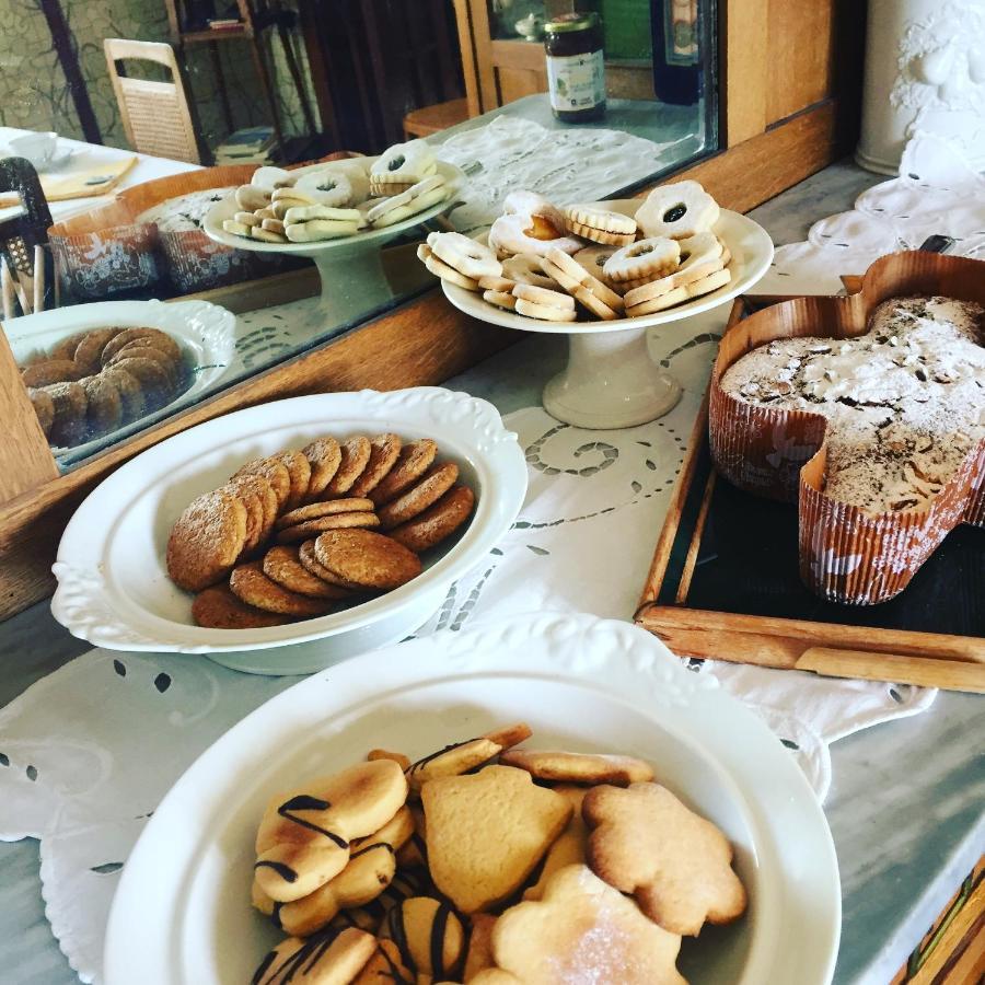 Palazzo De Fabritiis Bed & Breakfast Rosciano  ภายนอก รูปภาพ