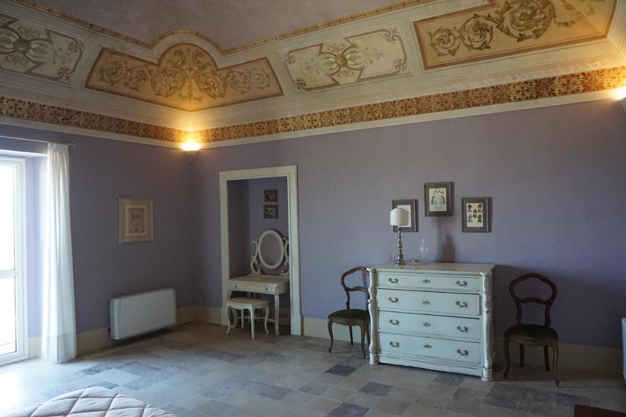 Palazzo De Fabritiis Bed & Breakfast Rosciano  ภายนอก รูปภาพ